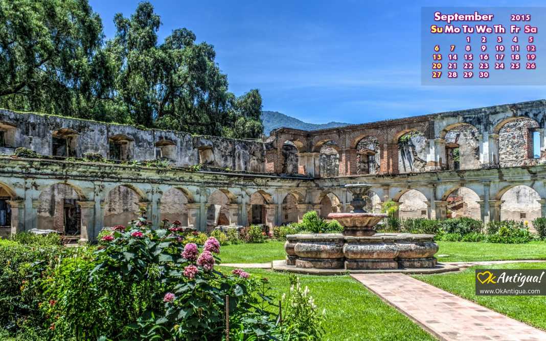 Santa Clara Convent Courtyard: Antigua Guatemala Ruins